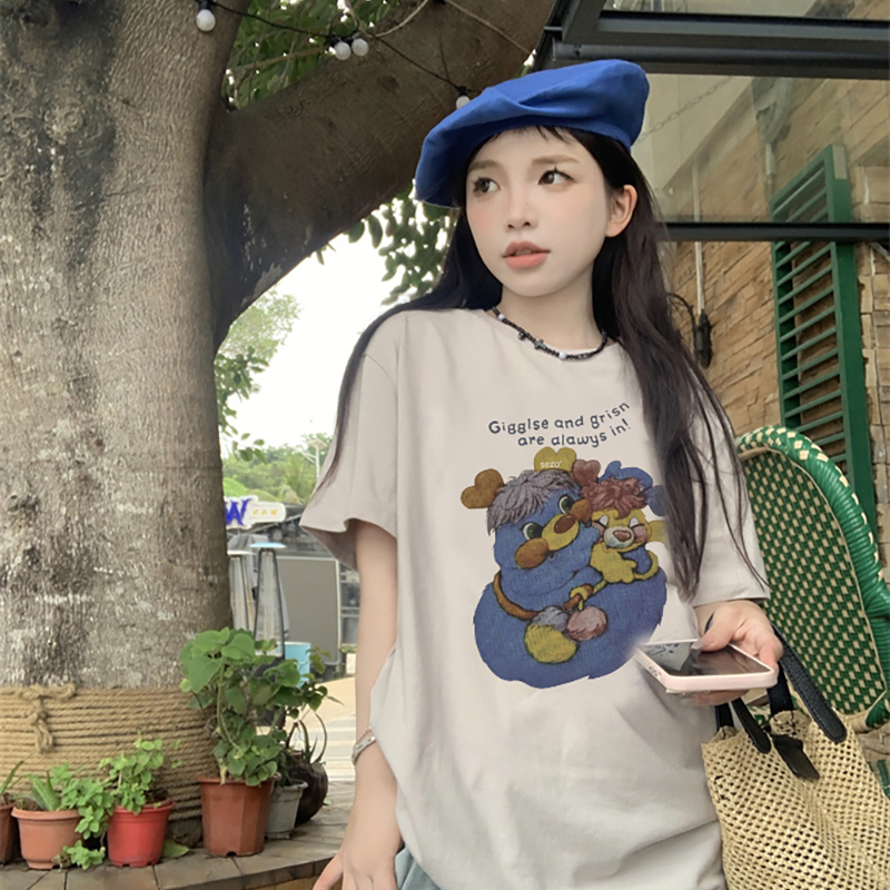 Print T-shirt Kaos Lengan Pendek Cartoon Doll Printing Oversize Atasan Wanita Korean Style