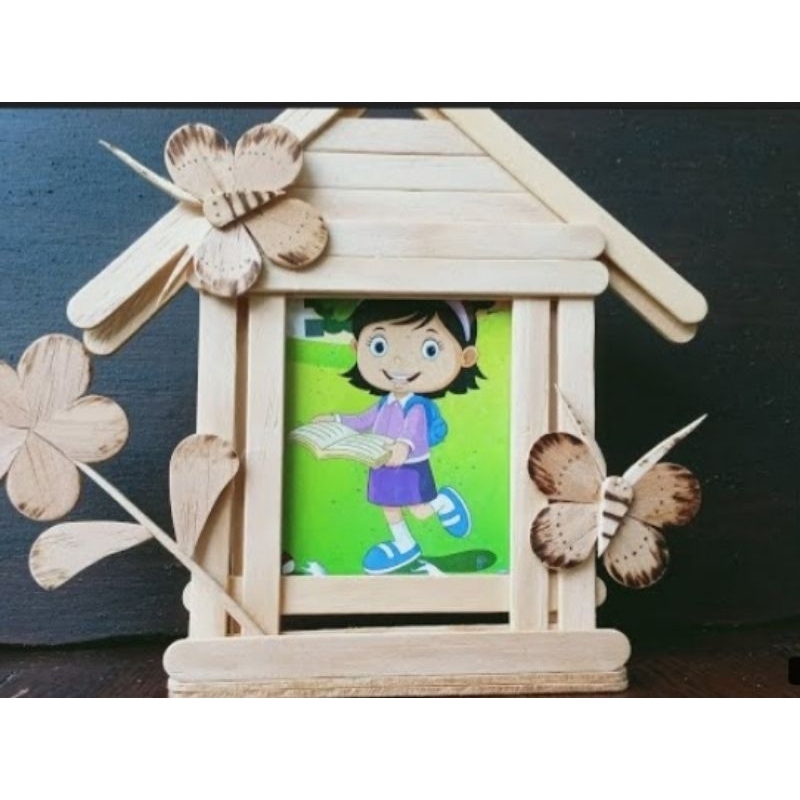 BINGKAI FOTO DARI STIK ES KRIM