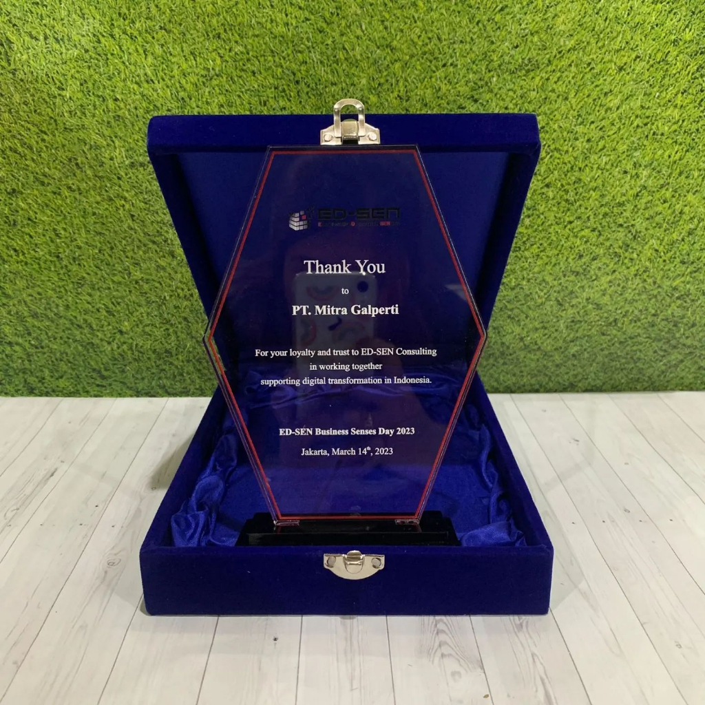 PLAKAT, PLAKAT AKRILIK, PLAKAT ACRYLIC, PLAKAT CUSTOM, VANDEL, PIAGAM PENGHARGAAN 15X10 + BOX