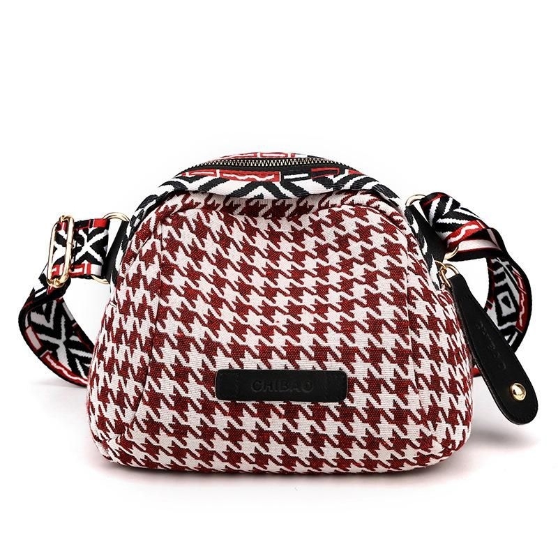 Tas Chibao Original Selempang 3912motif hitamputih