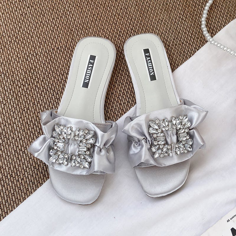 ACN 04 sandal Wanita mutiara