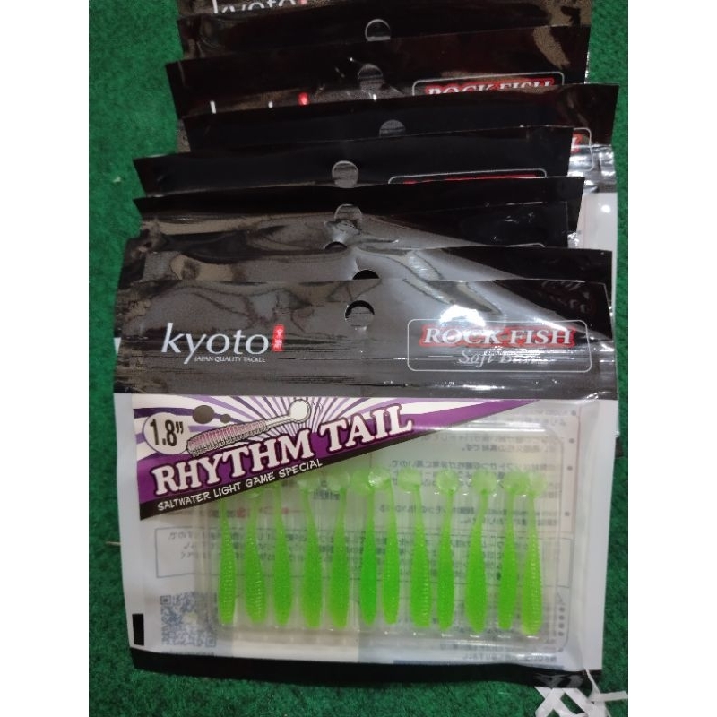 SOFT LURE KYOTO STRAIGHT TAIL 1,8"