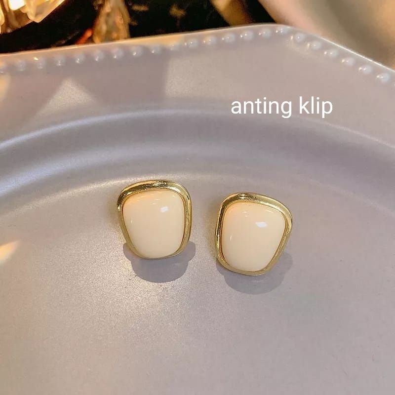 Anting Klip Telinga Amira/Anting Jepit Hijab