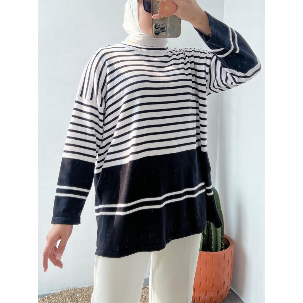 Blouse Knit Stripe Oversize - 2301.01.024