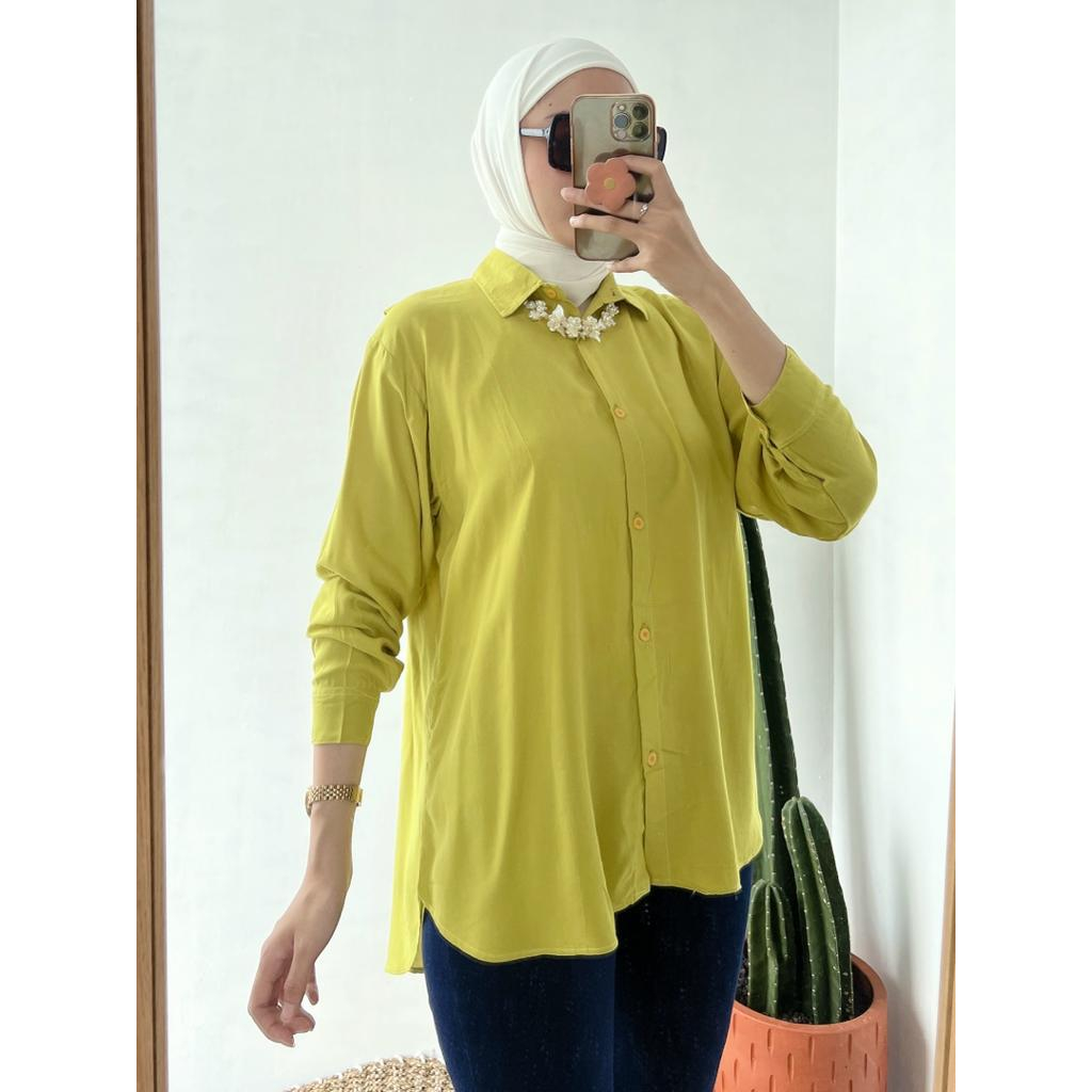 Kemeja Rayon Delina Oversize - 2201.02.113