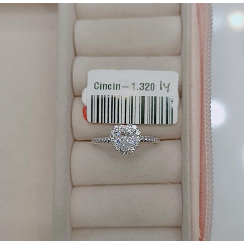 Cincin emas model love btad ukir kadar 9k berat 1,32gr