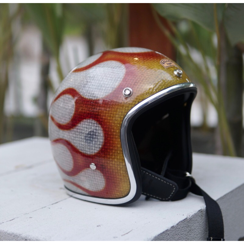 Slim head helmet 500TX custom flame