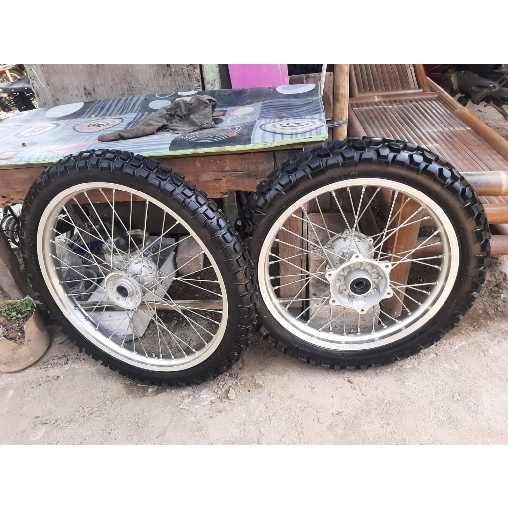 Wheelset Roda Original YAMAHA WR 155 Velg Set WR155 Ori Copotan Motor Ring 18 21