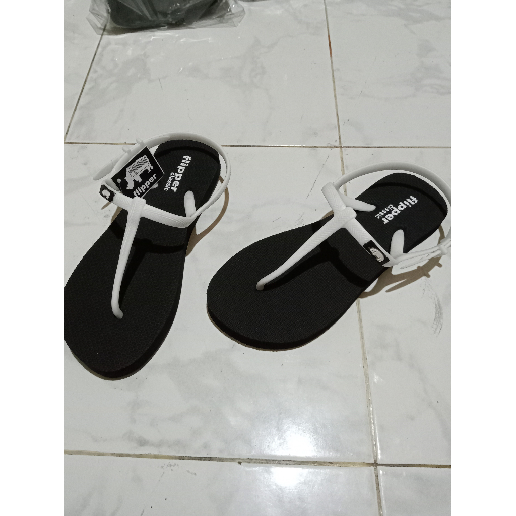 Satohama Sandal Wanita Flipper Strappy Black / Bukan Sandal Fipper