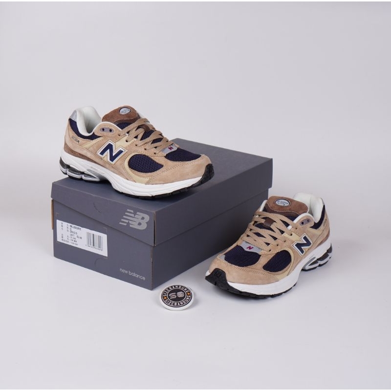 Sepatu New Balance 2002r Beige Navy Blue