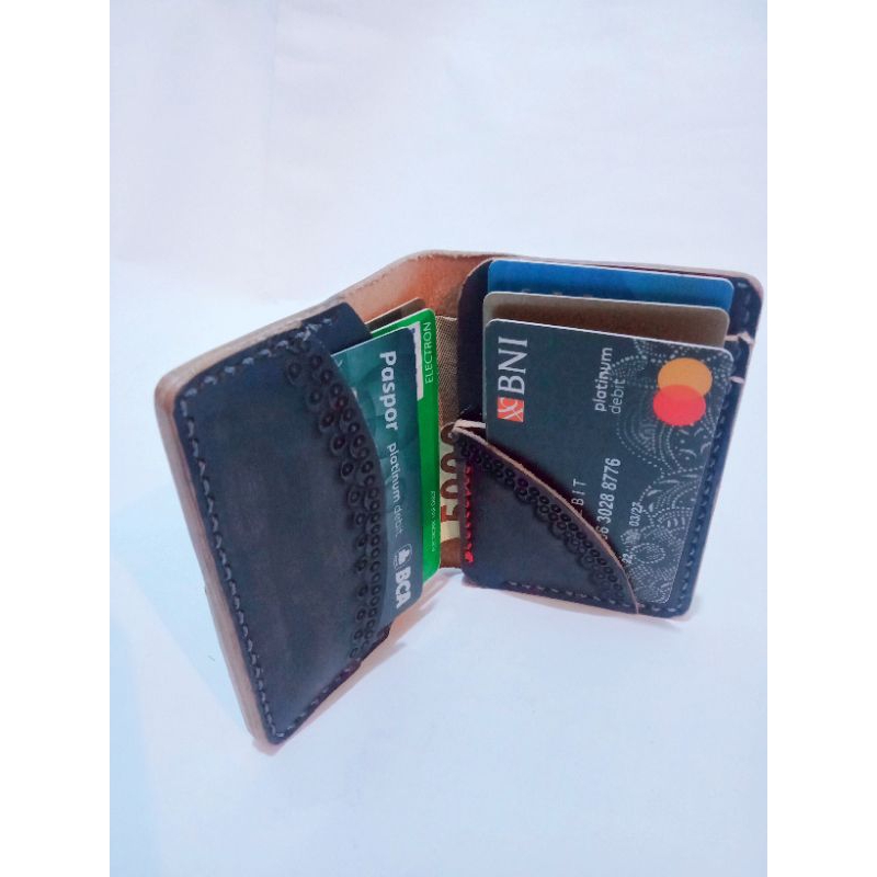 dompet kartu minimalis dompet embos etnik dompet kulit sapi asli dompet handmade dompet slim dompet simple dompet vintage dompet mini dompet hitam dompet