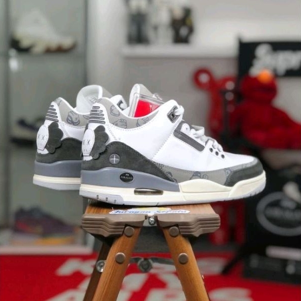 Air Jordan 3 x KAWS