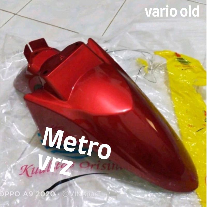 SLEBOR SPAKBOR DEPAN VARIO KARBU