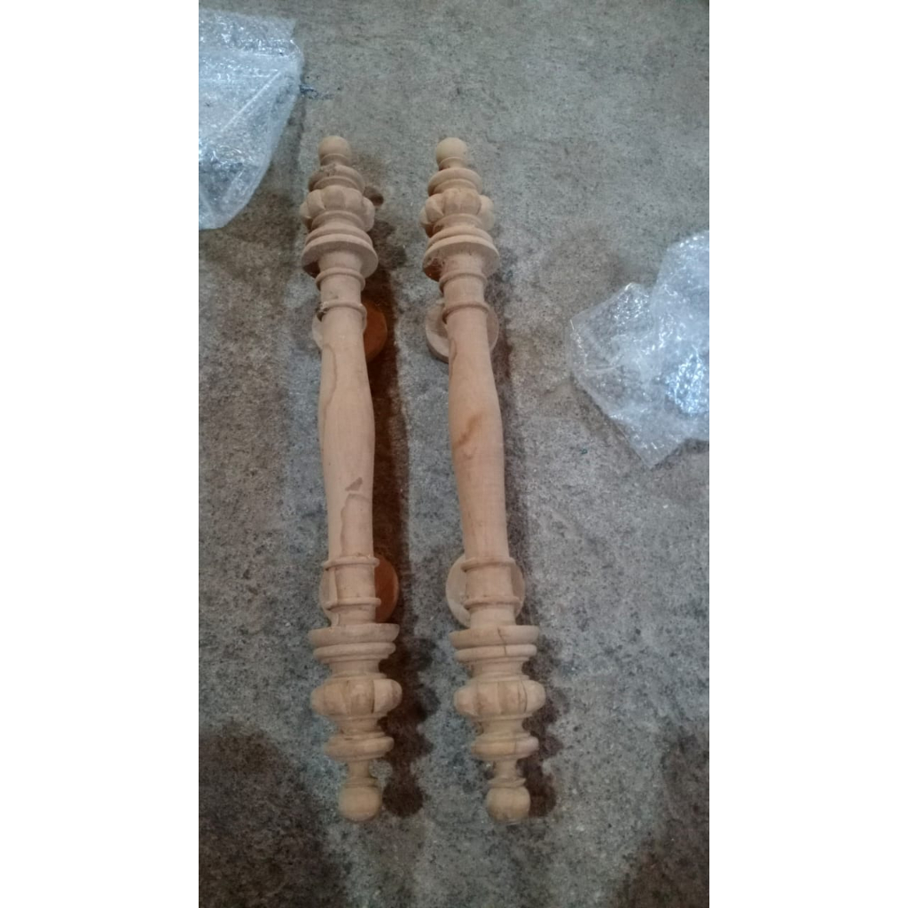 satu pasang gagang pintu kayu ukir jati