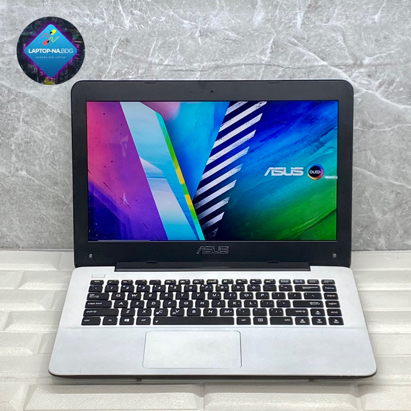 Laptop Editing Asus Vivobook X455LA Intel Core i5 Ram 4/256gb Bergaransi