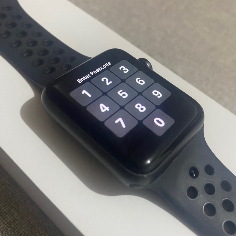 Apple Watch Series 3 42mm ex iBox Mulus &amp; Komplit + Accessories