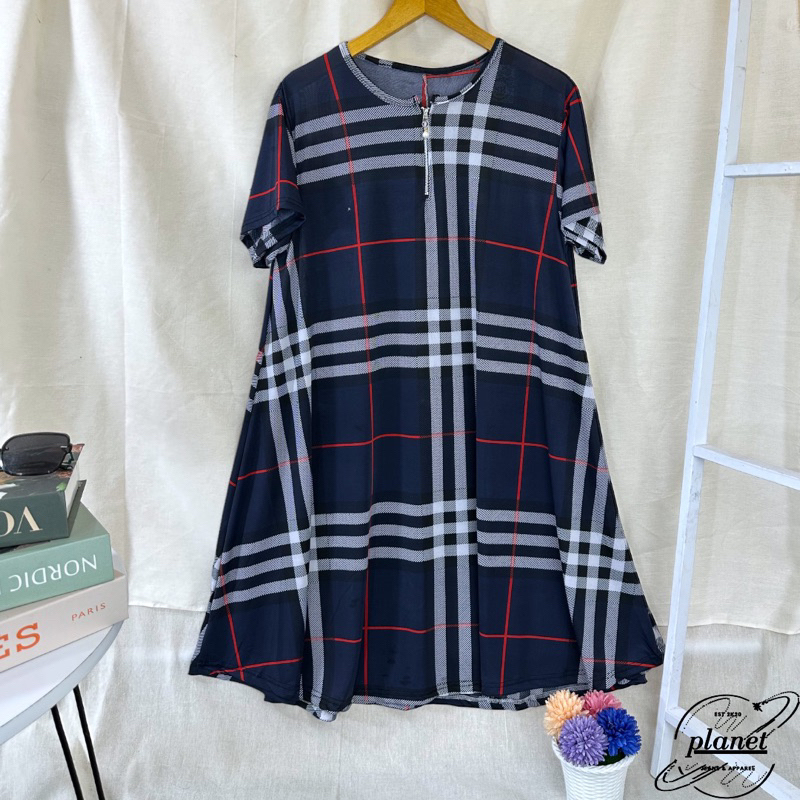 DRESS JUMBO DAPHNE WANITA MOTIF KOTAK DRESS PANJANG JUMBO BIG SIZE RESLETING DEPAN DASTER SUPER JUMBO MIDI DRESS BAHAN MELAR JERSEY