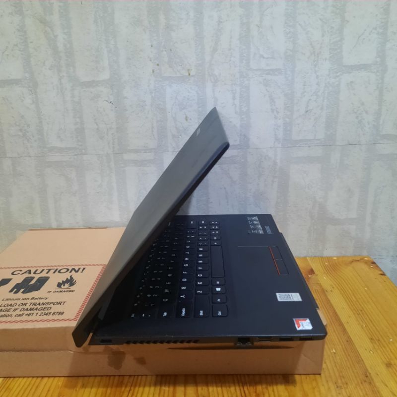 Laptop Lenovo V110 Amd A9-9420 Ram 8Gb/SSD 128Gb + HDD 320Gb Vga Radeon R5