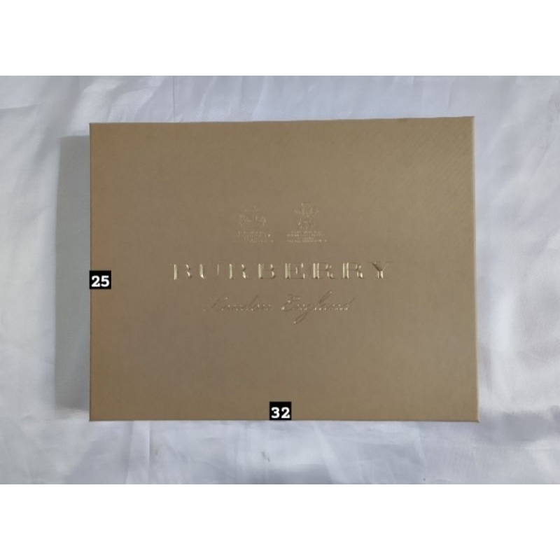 Kotak Burberry/ Box Authentic Burberry/ Kotak Penyimpanan Burberry