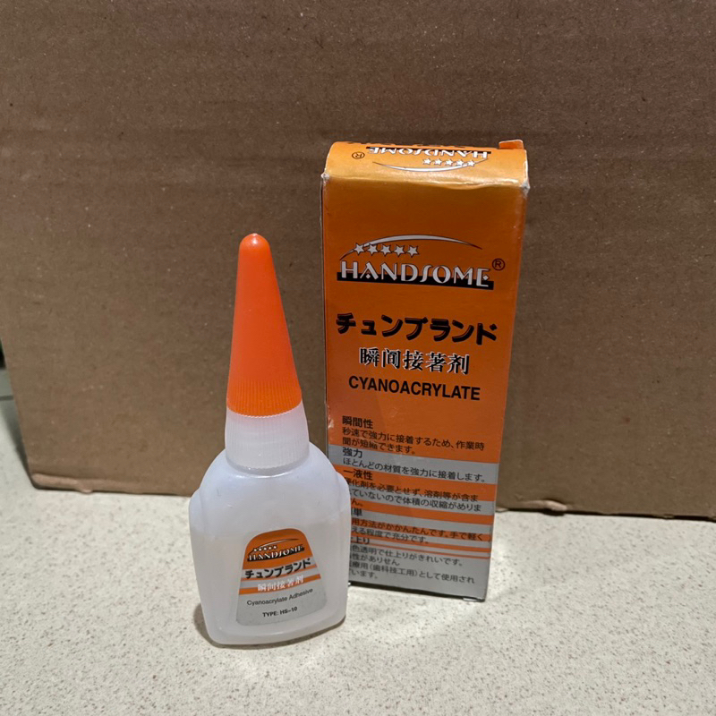 

Lem HANDSOME | SUPER GLUE