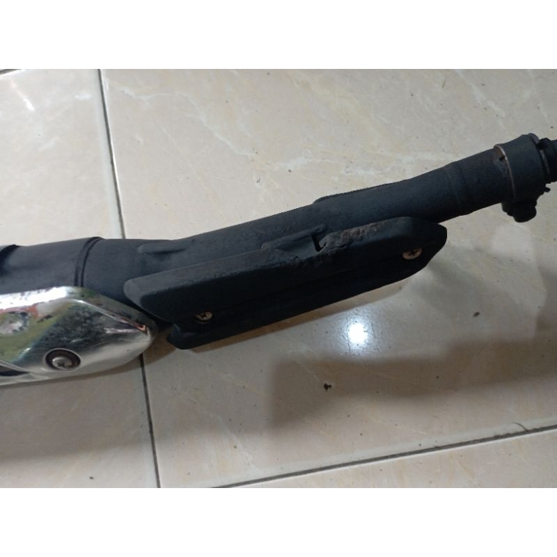 KNALPOT STANDARAN YAMAHA VEGA ZR ORI 5D9