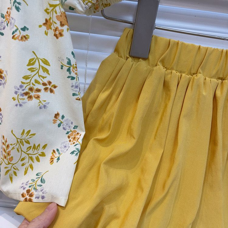 Setelan Anak Perempuan Celana Kuning Motif Buttercup