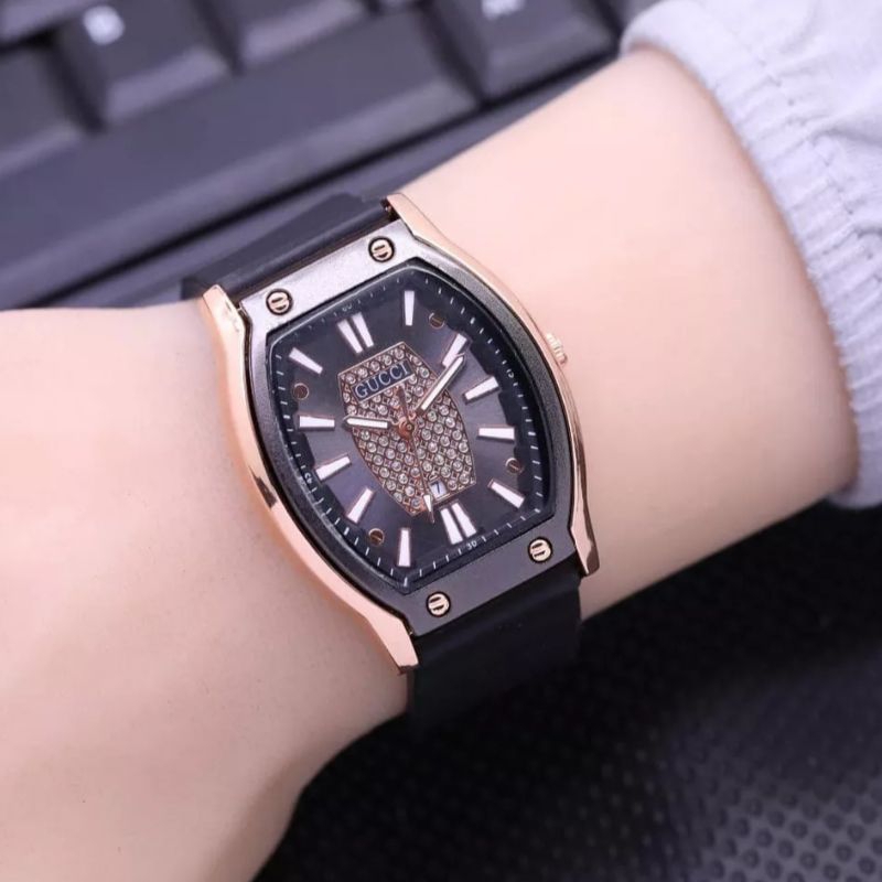 (Cod)Jam Tangan Wanita Gucco Oval Mata&quot; Belian Tanggal Aktif Strap Karet/Rubber(Dikirim Jakarta)