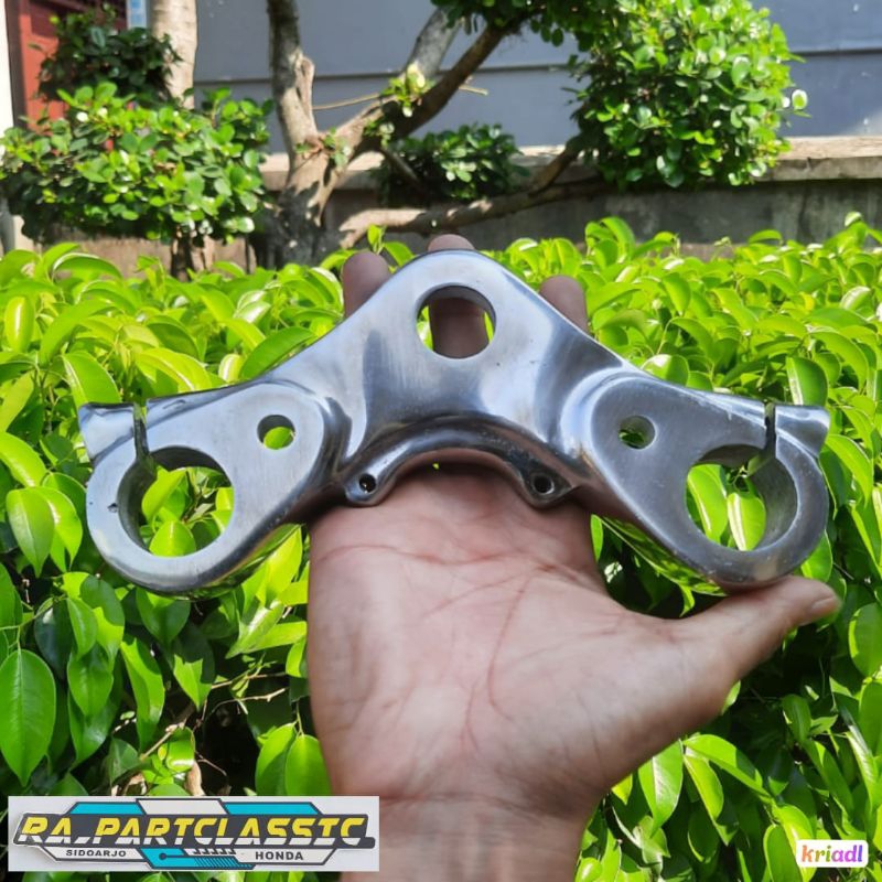 SEGITIGA T ATAS STANG SUZUKI RGR ALUMINIUM COR CROM AS 31 PNP CB GL MP TIGER
