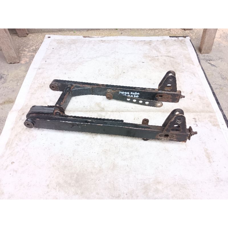Swing Arm Lengan Ayun Suzuki Shogun 110 Kebo Tornado Original Copotan