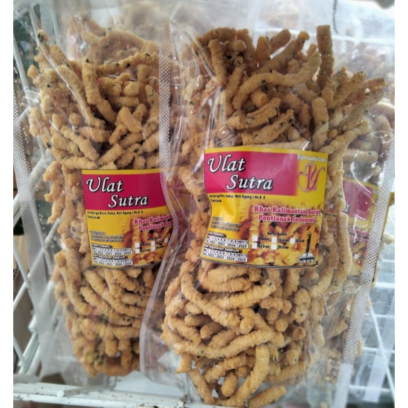 

Stik Ulat Sutra / Snack Ulat Sutera / Kue Ulat Sutra Khas Pontianak