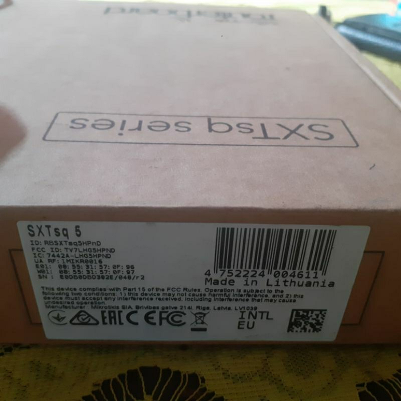 Mikrotik SXTsq5hpnd license level 4.