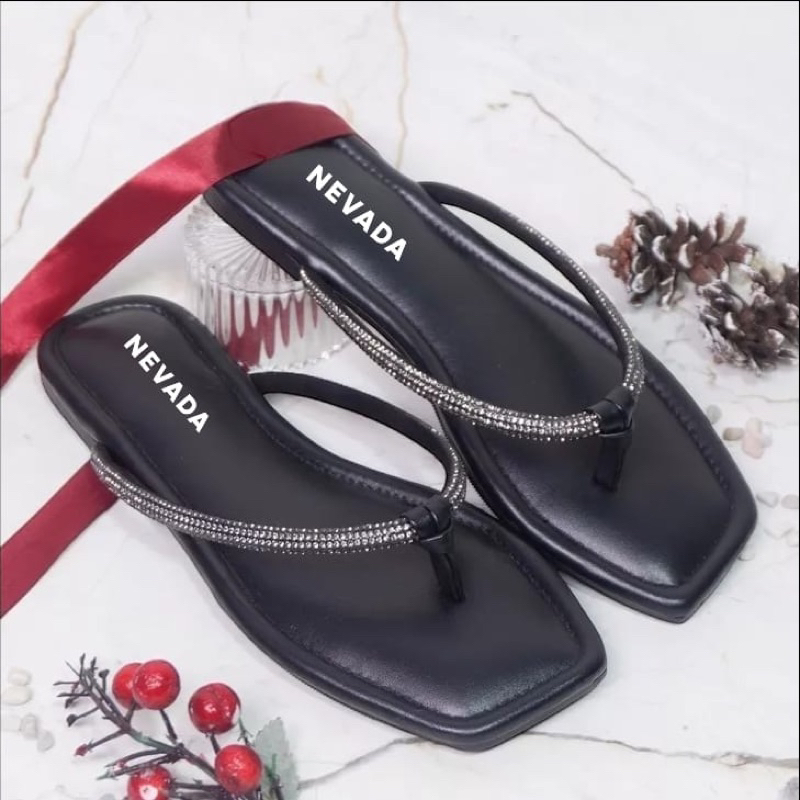 ANGEL Sandal Wanita Jepit Blink Kristal Size 37 - 40 Sendal Teplek Flat Cewek Pergi Jalan Rumahan Warna Hitam Black Pink Kunyit ALL Japit Rumah Anti Slip Empuk Premium 37 38 39 40 Perempuan Kekinian Terbaru Shoes Valendino Store