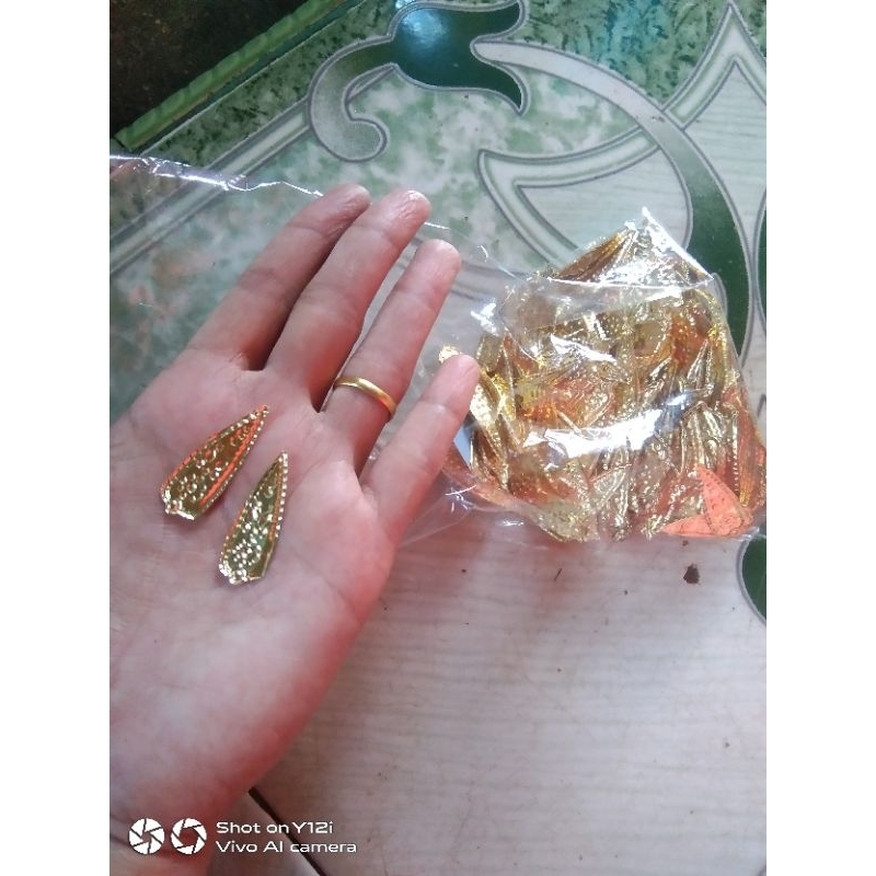 Payet baju pengantin