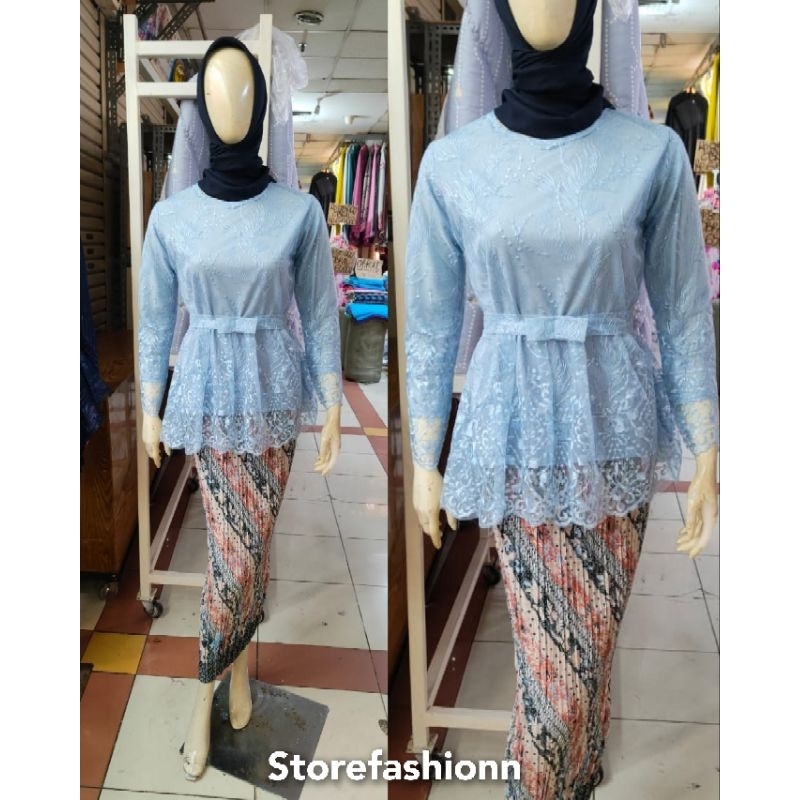 Kebaya blouse Aurora Pita / Kebaya Tunik / Kebaya Tunik Cantika / Tunik Brokat / Kebaya Modern / Kebaya tile / Kebaya Favorite / Batik Couple / Kebaya Sanghai / Atasan Wanita / Outfit Baju Pesta / Kebaya Wisuda / blouse /