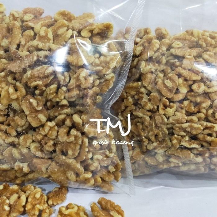 

500gram 500gr KACANG WALNUT KACANG OTAK KACANG KENARI MENTAH PREMIUM USA