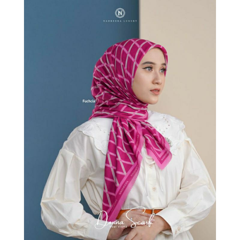 Donna Scarf by nadheera