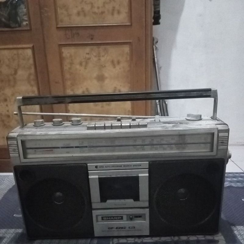 radio tape sharp jadul