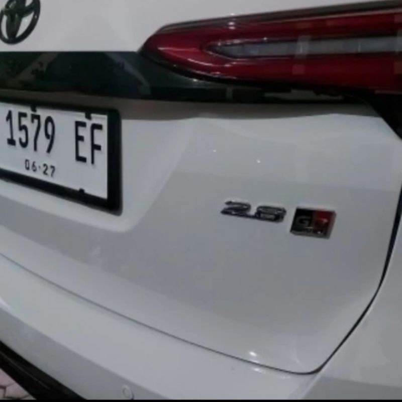 Emblem belakang 2.8 Fortuner GR 2022