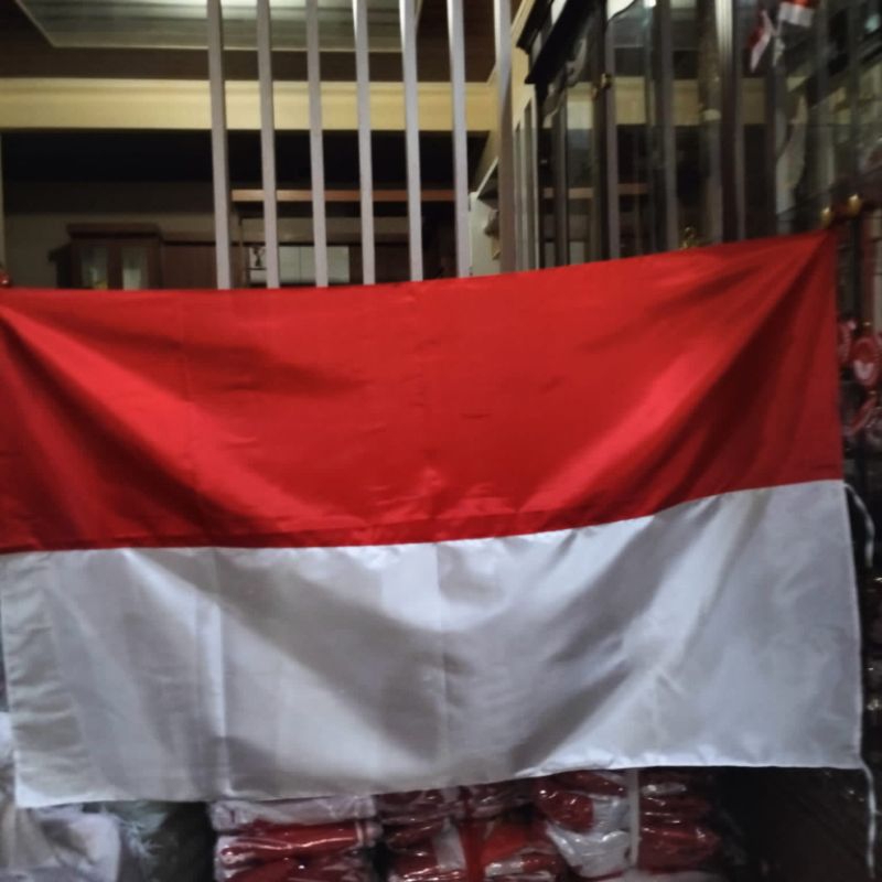 BENDERA MERAH PUTIH 180x120