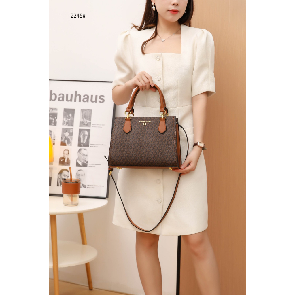 2245 Signature Marilyn Bag