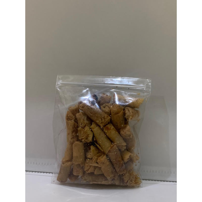 

lumpia isi abon