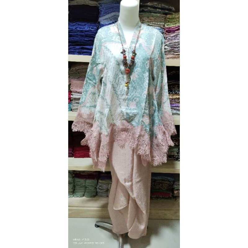 set blouse batik+lace