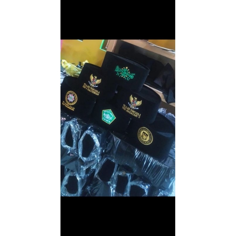 Peci Custom/Songkok Custom/Loho bordir/SONGKOK Peci Kopyah Hitam Polos Songkok Nasional Berkwalitas 
