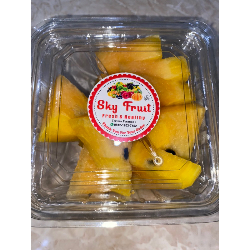

Buah Potong Semangka Kuning