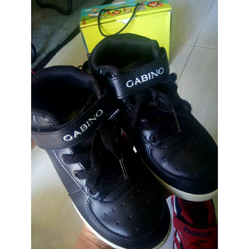 preloved sepatu sekolah anak Gabino | preloved sepatu anak warna hitam