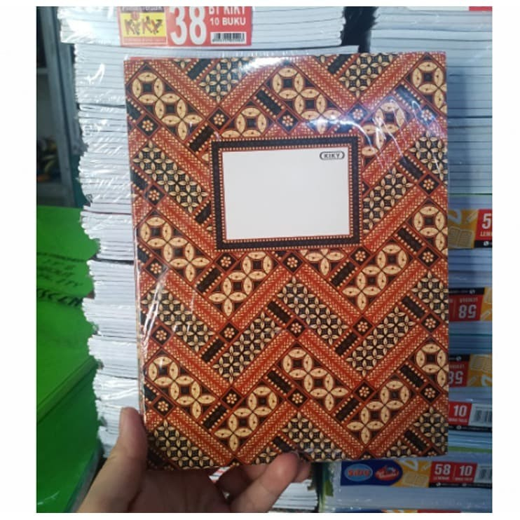 

Buku Tulis Kiky 38 lembar 1 PAK ( Motif Random )