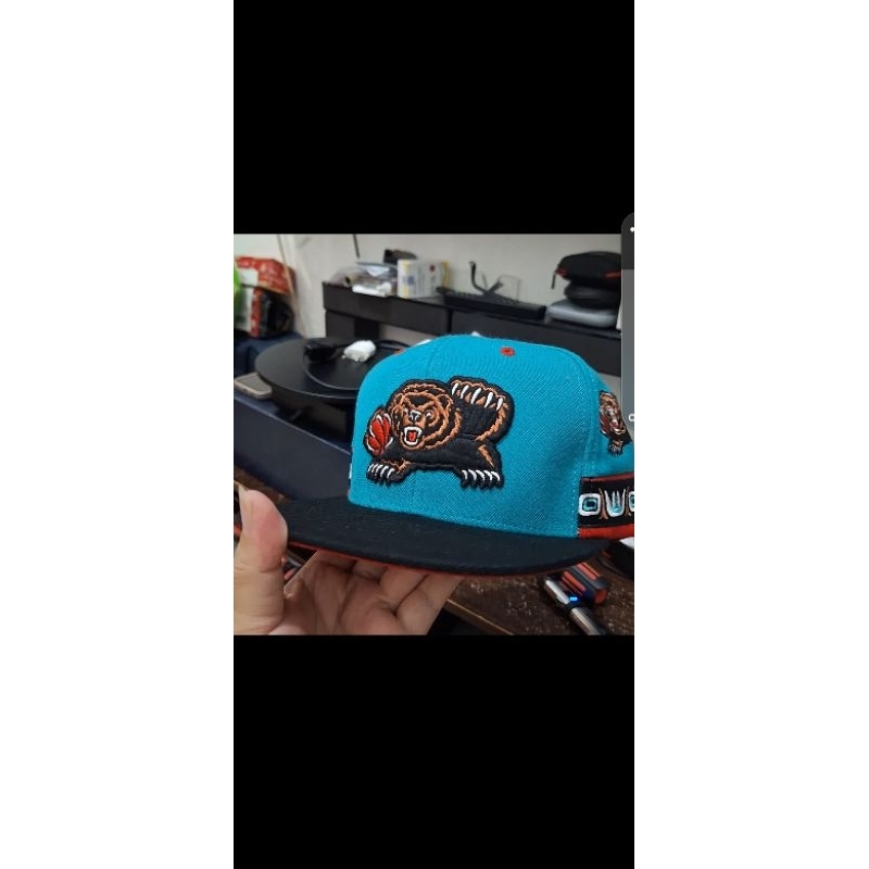 snapback mitchell and ness grizzles