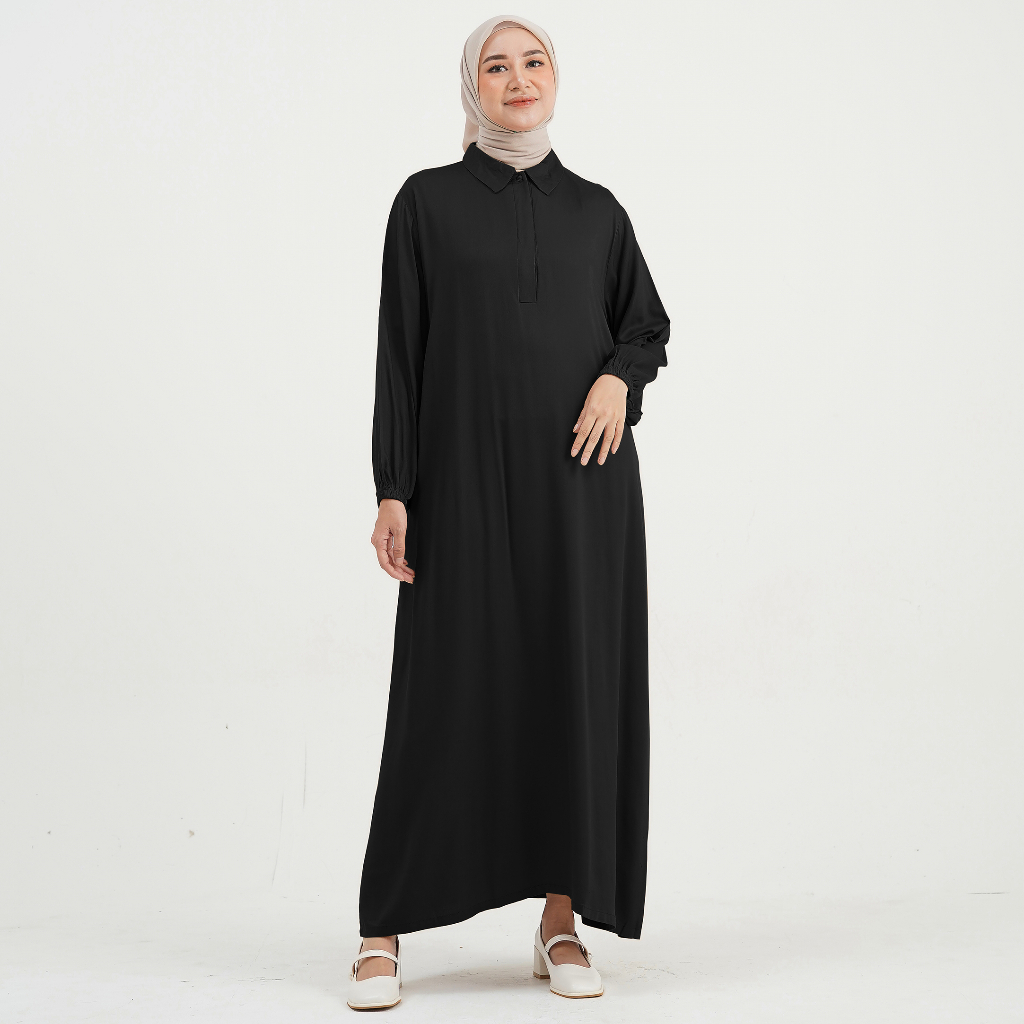 AUMONE Nuza Dress Basic