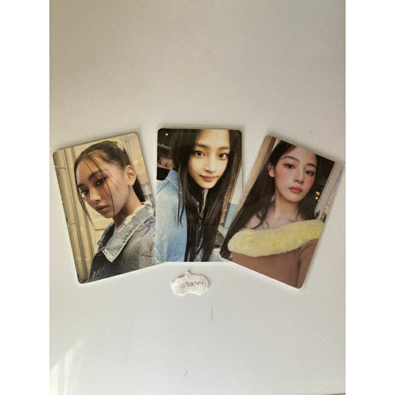 [READY] Newjeans Hyein & Minji Newjeans album (blue book) PC photocard