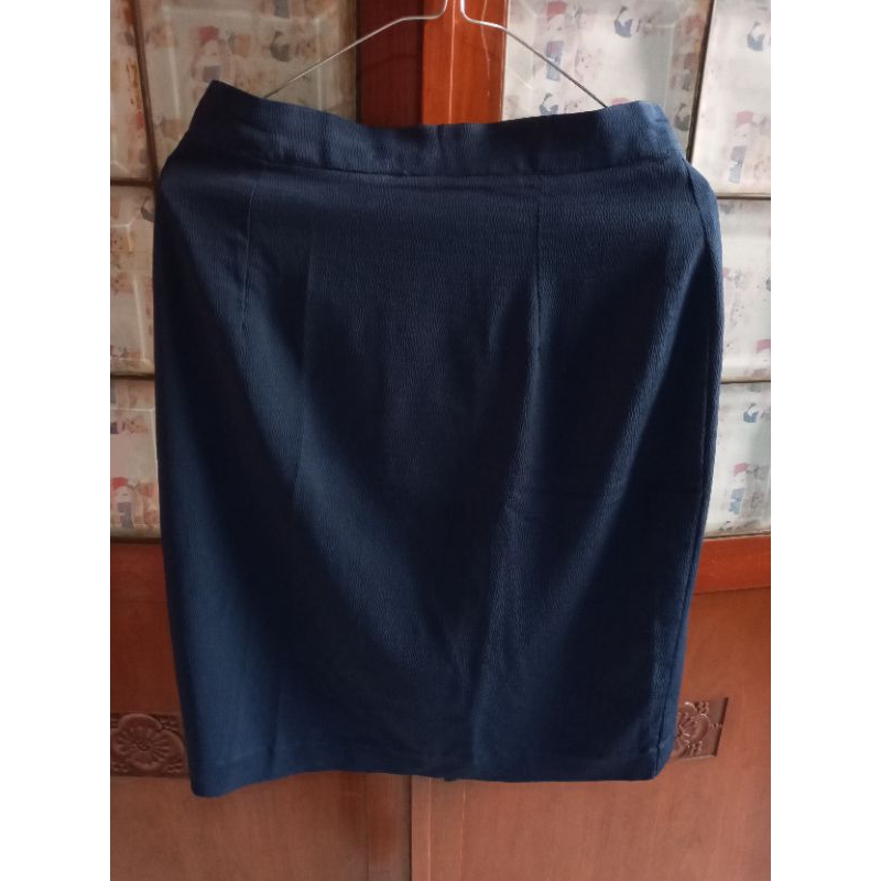second preowned rok biru dongker